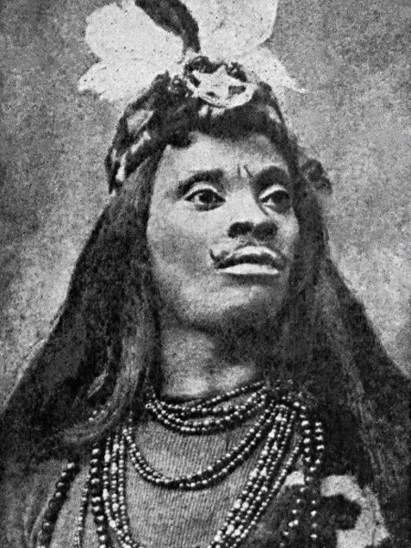 Ator Benjamim de Oliveira (1870 - 1954) como Peri, na pantomima Os Guaranis