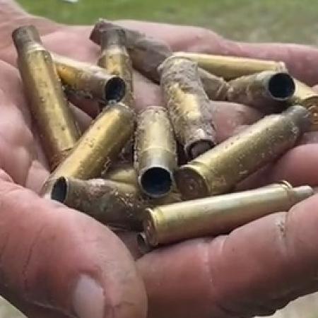 PMs deixaram ao menos 15 cápsulas de fuzil em ação que deixou quatro mortos em São Vicente (SP)
