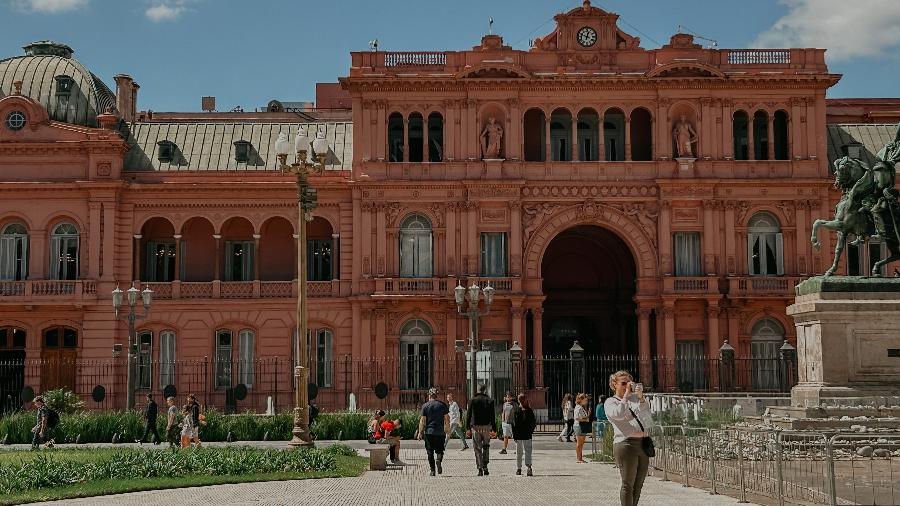 Casa Rosada, um dos pontos turísticos que atrai turistas em Buenos Aires