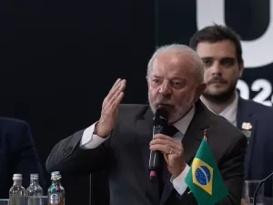 Lula lembra Marielle e defende mais investimento para os municípios