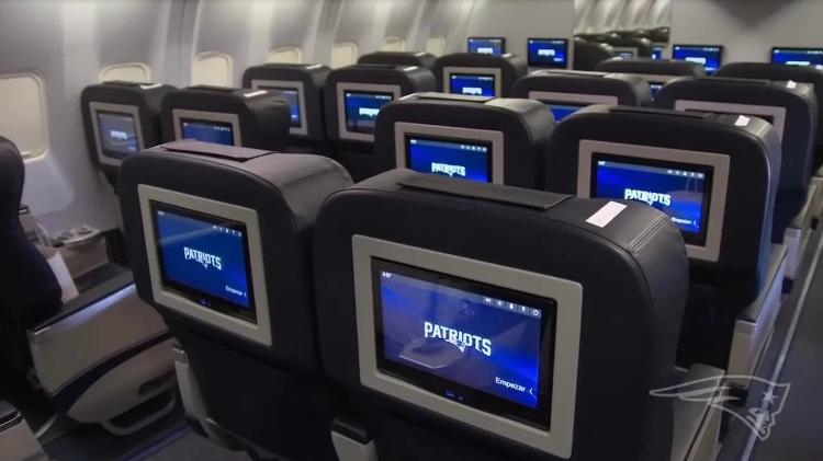 Configuração interna do AirKraft apresenta assentos customizados, para acomodar melhor os atletas Configuração interna do AirKraft apresenta assentos customizados, para acomodar melhor os atletas