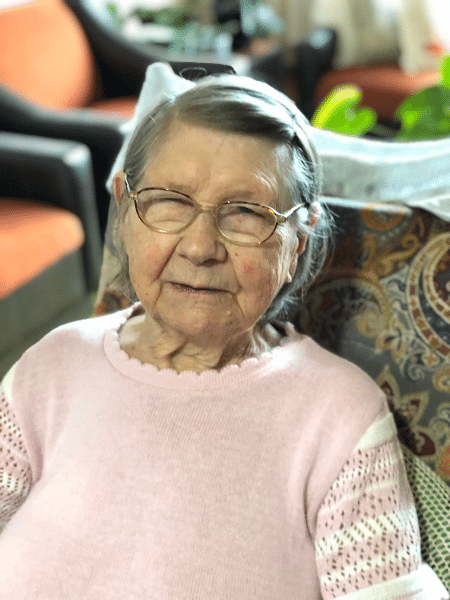 Luiza Leindecker, de 101 anos, diz não sair de casa porque na rua estão "distribuindo esta gripe", o covid-19 - Arquivo pessoal