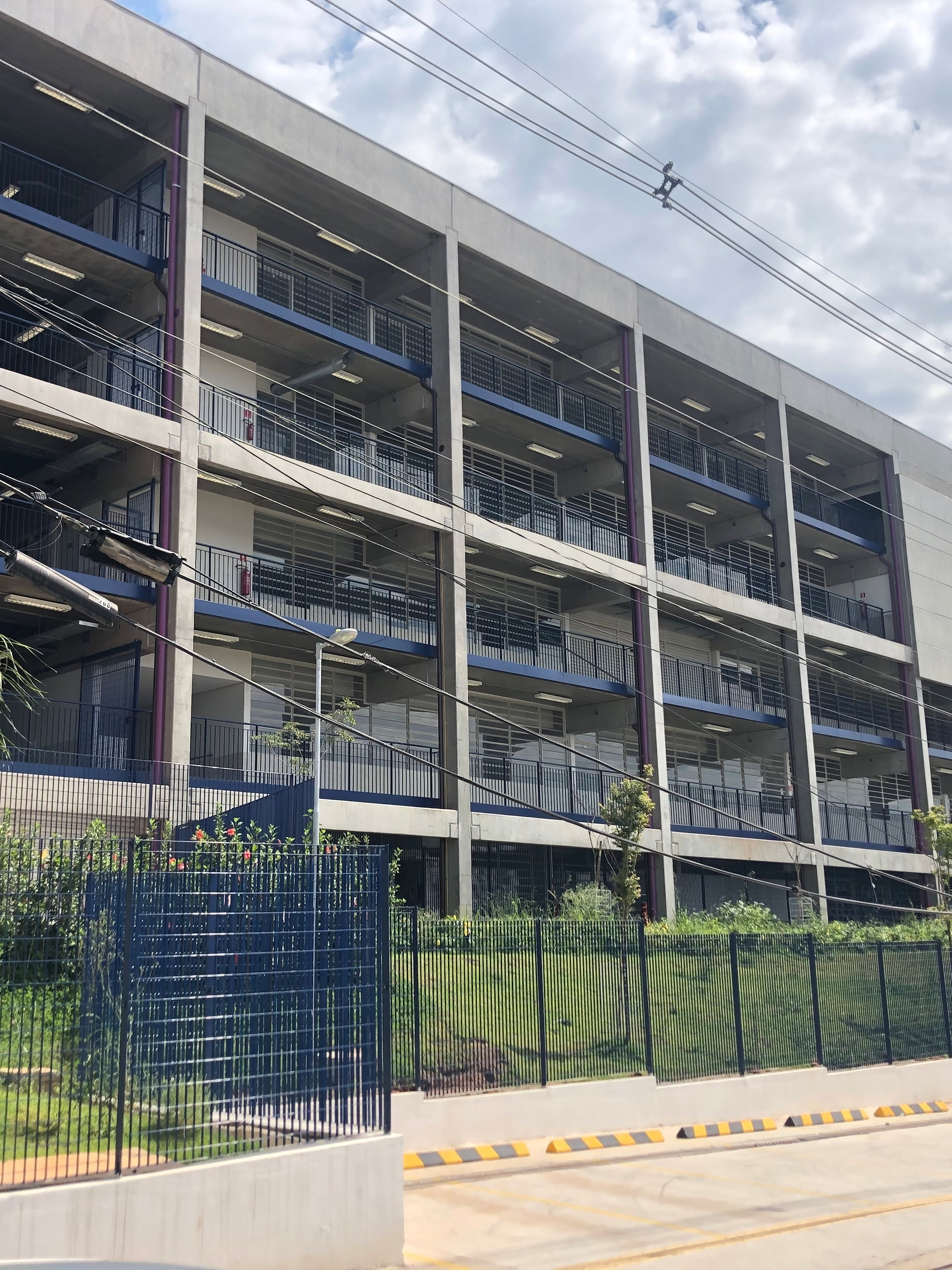 CEUs prometidos são entregues em SP, mas continuam fechados