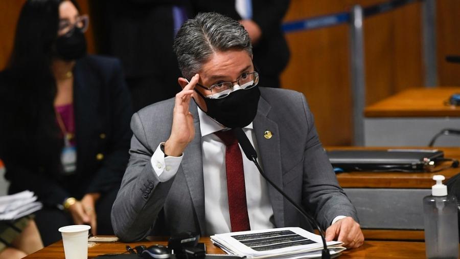 Para Alessandro Vieira, falas de Bolsonaro "colocam em risco todo o sistema democrático brasileiro" - Jefferson Rudy/Agência Senado