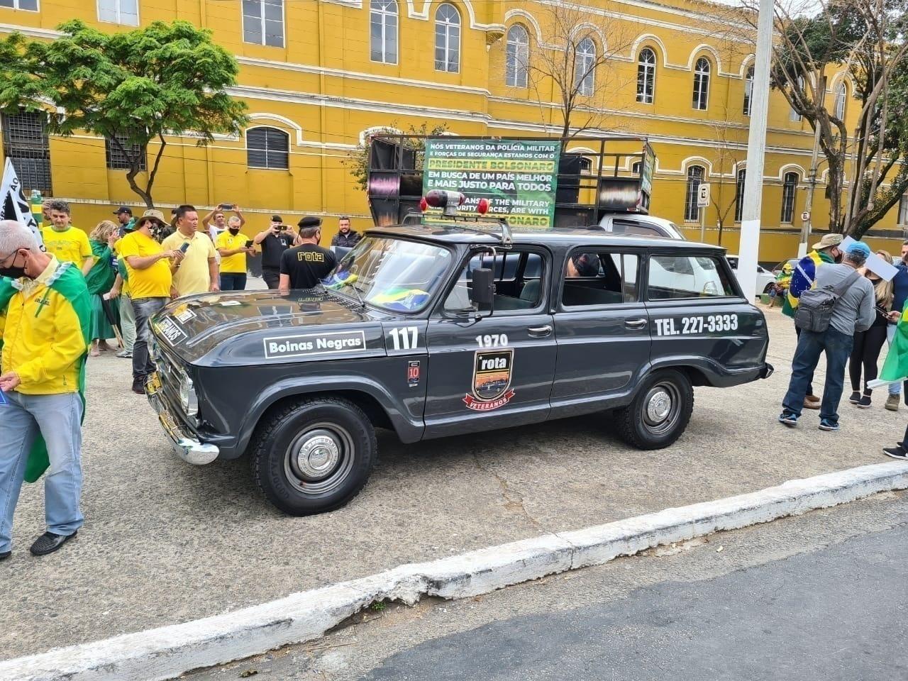 7.set.2021 - Veteranos da Rota, tropa da PM, saem em carreata em apoio a Bolsonaro. Ato teve concentração na Praça da República, no centro de São Paulo - Leonardo Martins/UOL