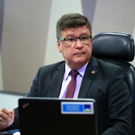 Senador Carlos Viana é o presidente da CPMI do INSS