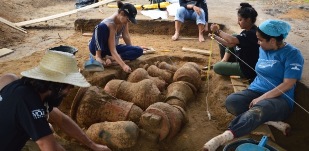 Arqueólogos encontram cemitério indígena de 500 anos intocado na Amazônia. 6
