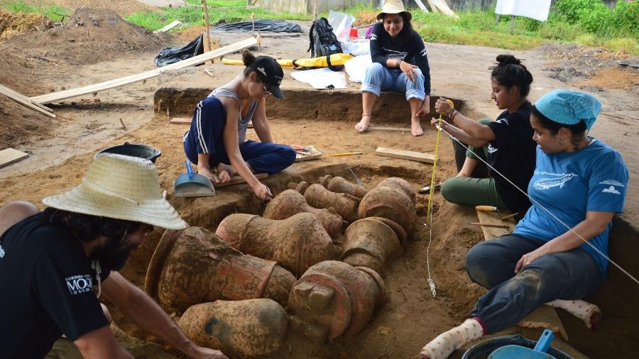 Arqueólogos descobrem cemitério indígena de 500 anos na Amazônia - Divulgação/Instituto Mamirauá