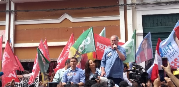 Ciro Gomes, candidato do PDT à Presidência, fez caminhada em região central do Rio