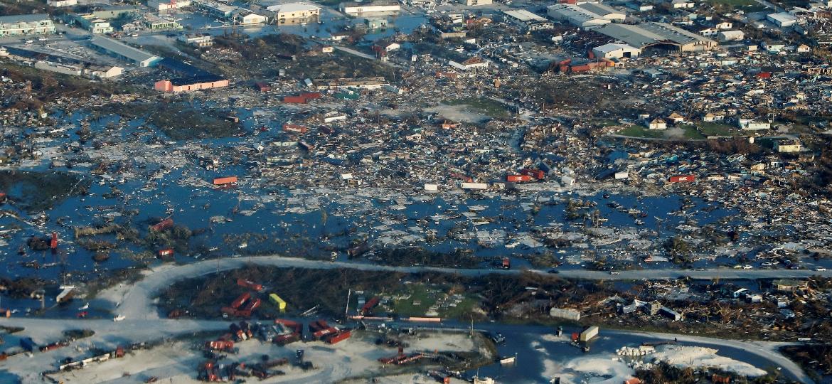 Visão aérea mostra a devastação após o furacão Dorian atingir as Ilhas Abaco.  - MARCO BELLO/Reuters