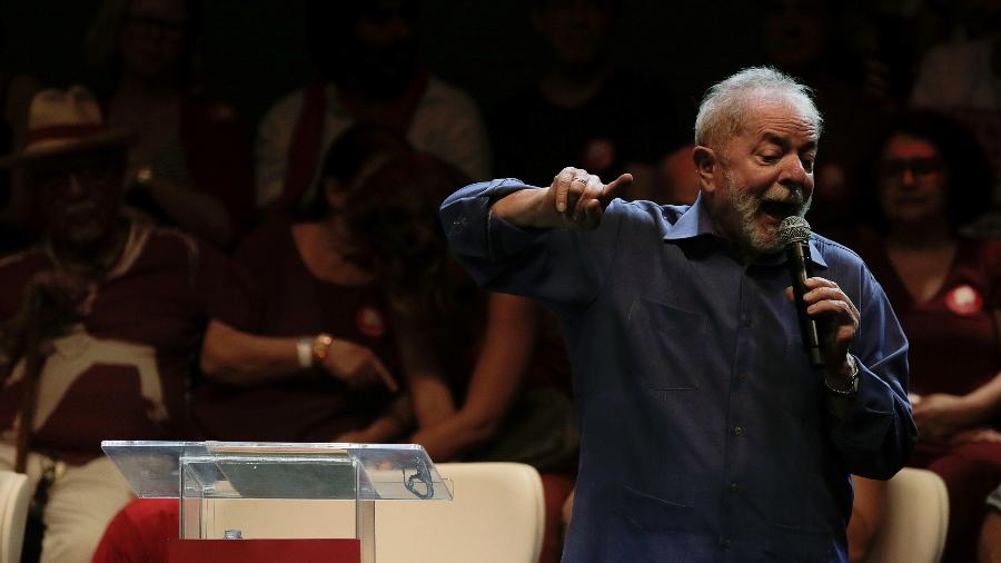 Lula participa de ato no Rio de Janeiro e discurso no Circo Voador (18.dez.2019)  - REUTERS/Ian Cheibub