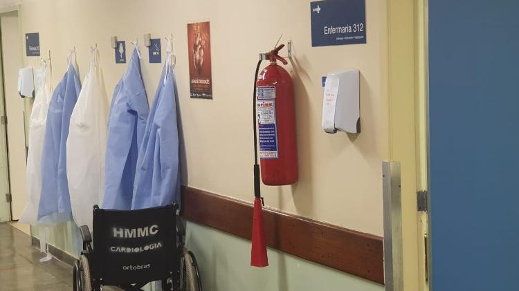 21.mai.2020 - MPT-RJ denuncia uso de capotes de pano no Hospital Municipal Miguel Couto, na zona sul do Rio, insuficientes para minimizar riscos de contágio por covid-19, doença causada pelo novo coronavírus - Arquivo