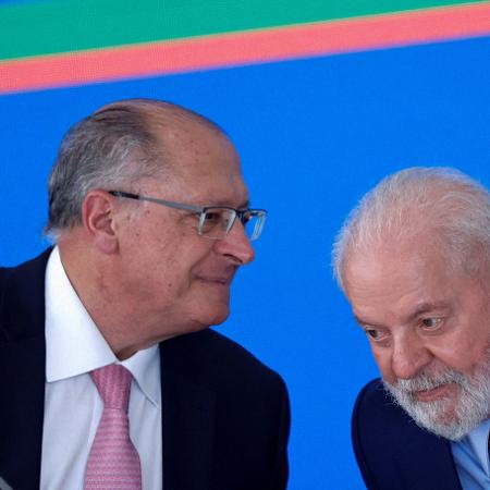 22.01.24 - O presidente Lula (PT) e o vice-presidente Geraldo Alckmin (PSB) durante reunião do CNDI no Palácio do Planalto - REUTERS/Adriano Machado