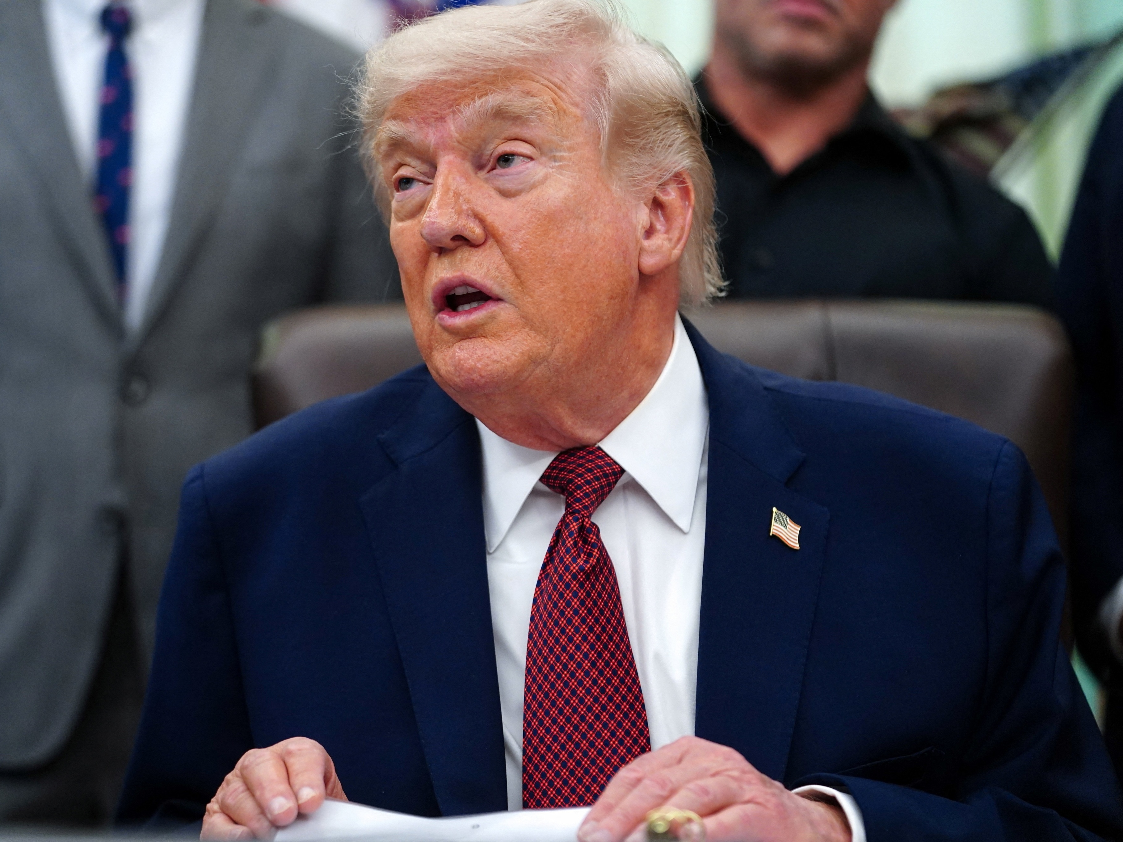 Trump Choca o Mundo! Decisão Surpreendente Sobre o Irã Revelada!