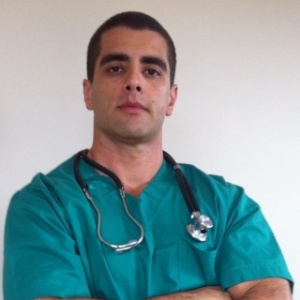 O médico Denis Cesar Barros Furtado, conhecido como "Doutor Bumbum", foi preso nesta quinta (19) - Reprodução / Facebook