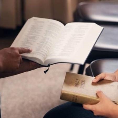 Estados americanos avaliam projetos de lei que impõem estudo sobre a Bíblia em escolas - Getty Images/BBC