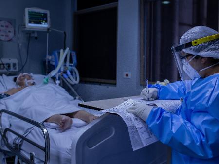 Coronavírus: Técnicos em enfermagem são profissionais de saúde mais  afetados por covid-19