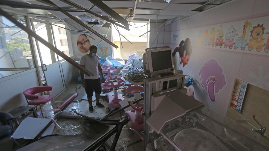 Hospital Wardieh foi destruído pela explosão no Porto de Beirute - STR/AFP
