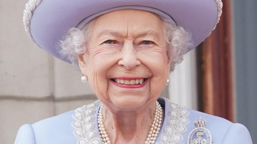 Rainha Elizabeth II em jubileu de platina; Monarca compareceu às festividades na quinta (02), mas cansaço a afastou de novas celebrações - Jonathan Brady/AFP
