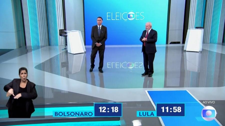 28.out.2022 - O presidente Jair Bolsonaro (PL) e o ex-presidente Luiz Inácio Lula da Silva (PT) participam do debate da TV Globo - Reprodução/TV Globo