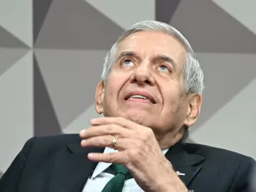 Reinaldo: Augusto Heleno nunca conteve Bolsonaro porque também é extremista