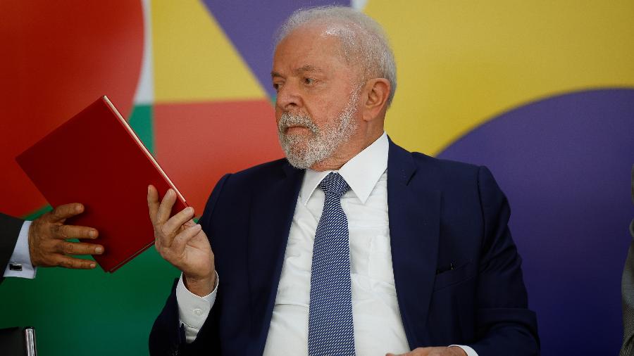 16.nov.2023 - O presidente Lula (PT) durante cerimônia no Palácio do Planalto