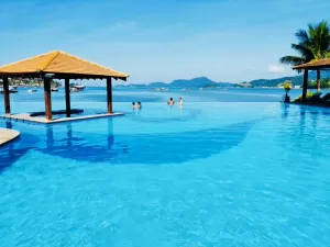 Piscinas 'instagramáveis': 10 hospedagens para curtir e tirar belas fotos