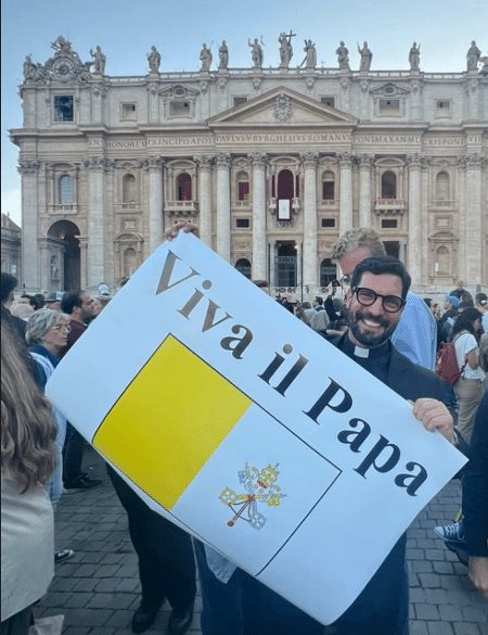 ''Viva o papa'', diz a legenda do cartaz ''Viva o papa'', diz a legenda do cartaz