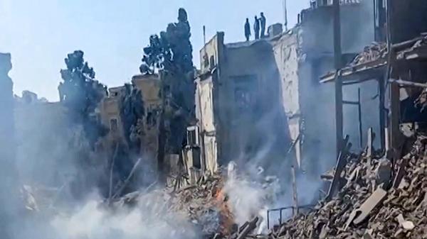 Local atingido após bombardeios dos Estados Unidos e de Israel contra Teerã; as imagens obtidas a partir de conteúdo gerado por usuários de redes sociais, foram verificadas por equipes da AFPTV em Paris