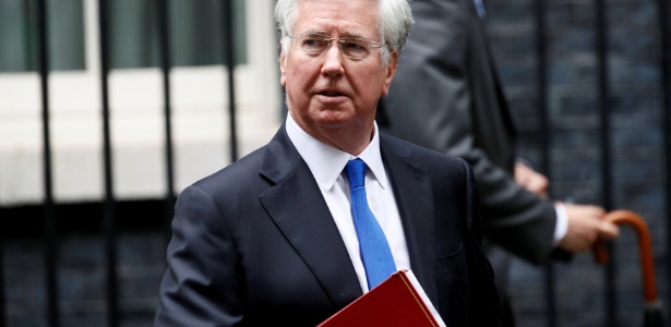 Michael Fallon - REUTERS/Stefan Wermuth