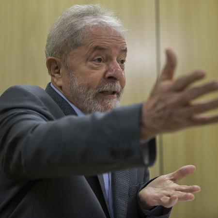 Lula durante entrevista à Folha e a El País - Marlene Bergamo/Folhapress - 26.abr.2019