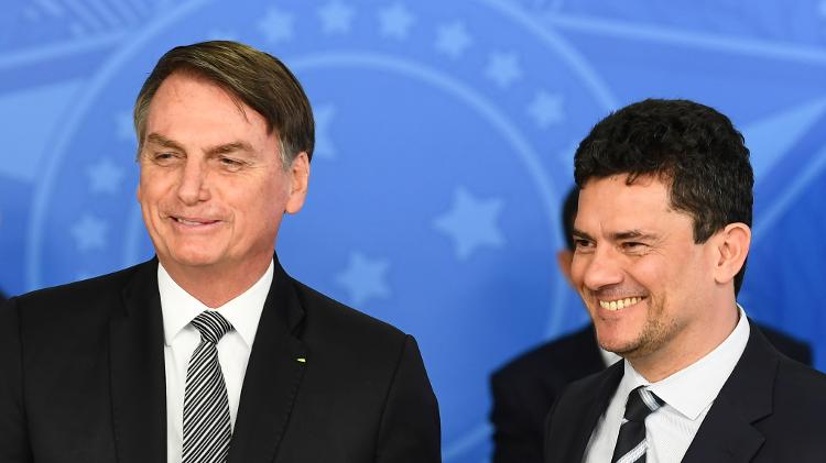 Bolsonaro diz que trabalho de Moro como juiz o levou à Presidência