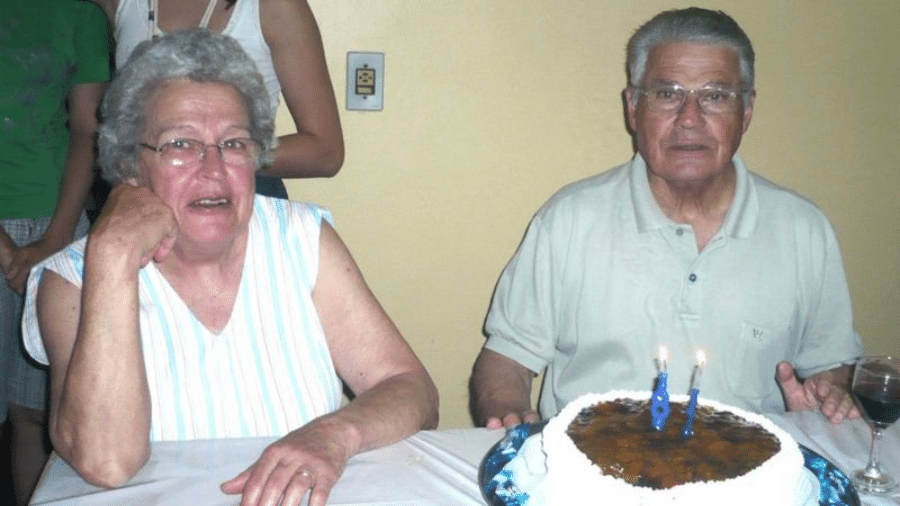 Beatriz ao lado do marido, Delmar: desaparecimento da idosa em outubro de 2012 é um mistério para a família - ARQUIVO PESSOAL