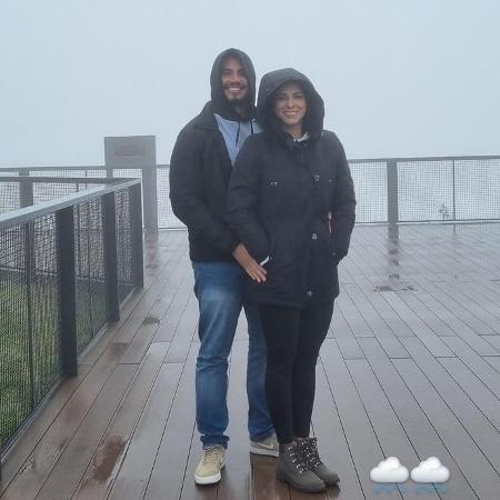 Casal conhece a neve em viagem de um ano de casamento em SC - Arquivo Pessoal