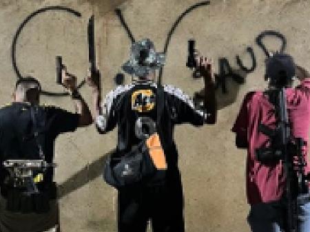 Criminosos armados do Comando Vermelho deixam sigla da facção criminosa em área ocupada pelo grupo na Gardênia Azul, zona oeste do Rio de Janeiro tradicionalmente ocupada pela milícia - Polícia Civil do Rio de Janeiro