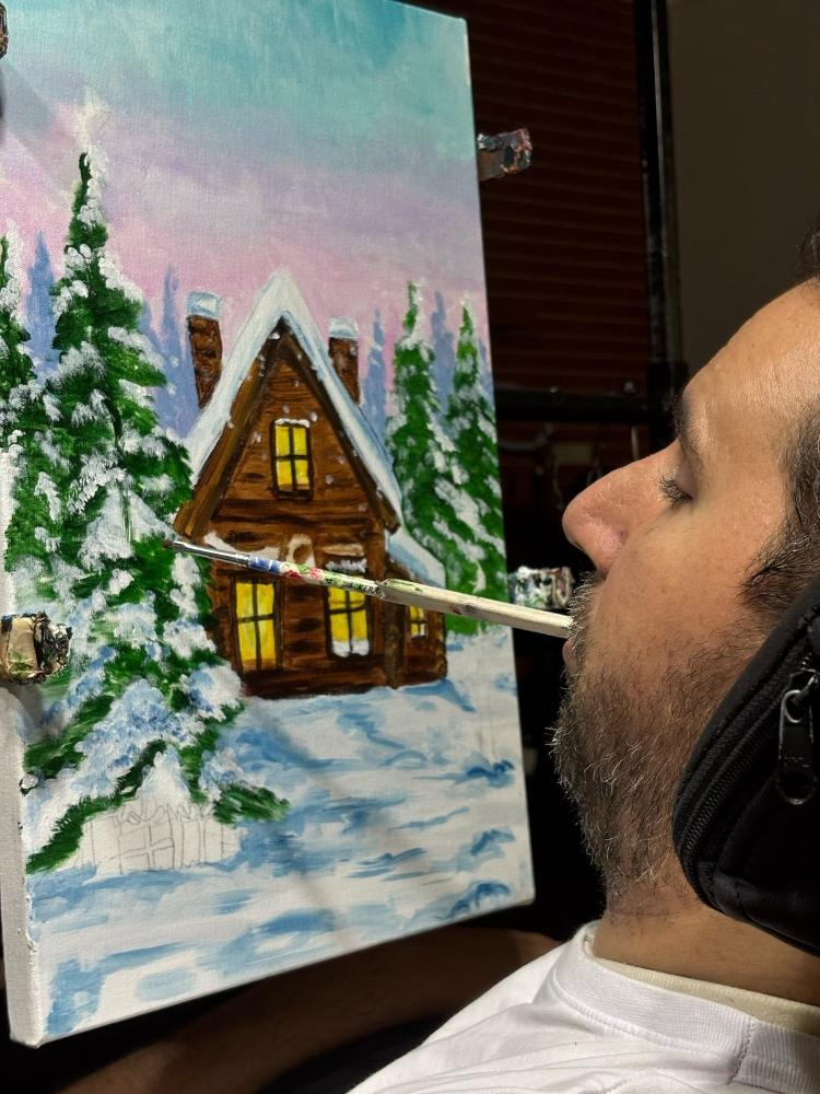 Portella desenvolveu técnica própria para pintar os quadros