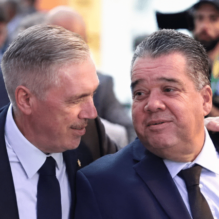 Ancelotti e Feijó na entrada para convocação Ancelotti e Feijó na entrada para convocação
