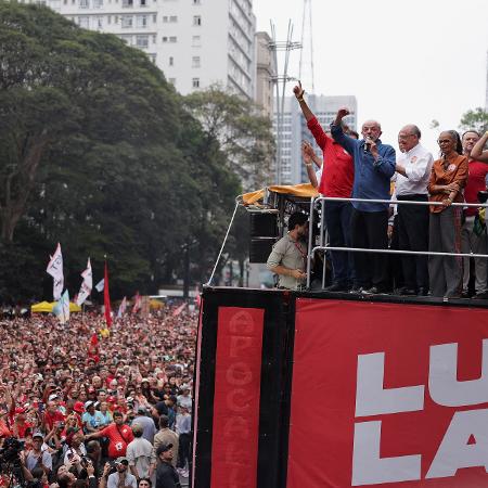 Presidente Luiz Inácio Lula da Silva em ato na Avenida Paulista em 11 de outubro Presidente Luiz Inácio Lula da Silva em ato na Avenida Paulista em 11 de outubro