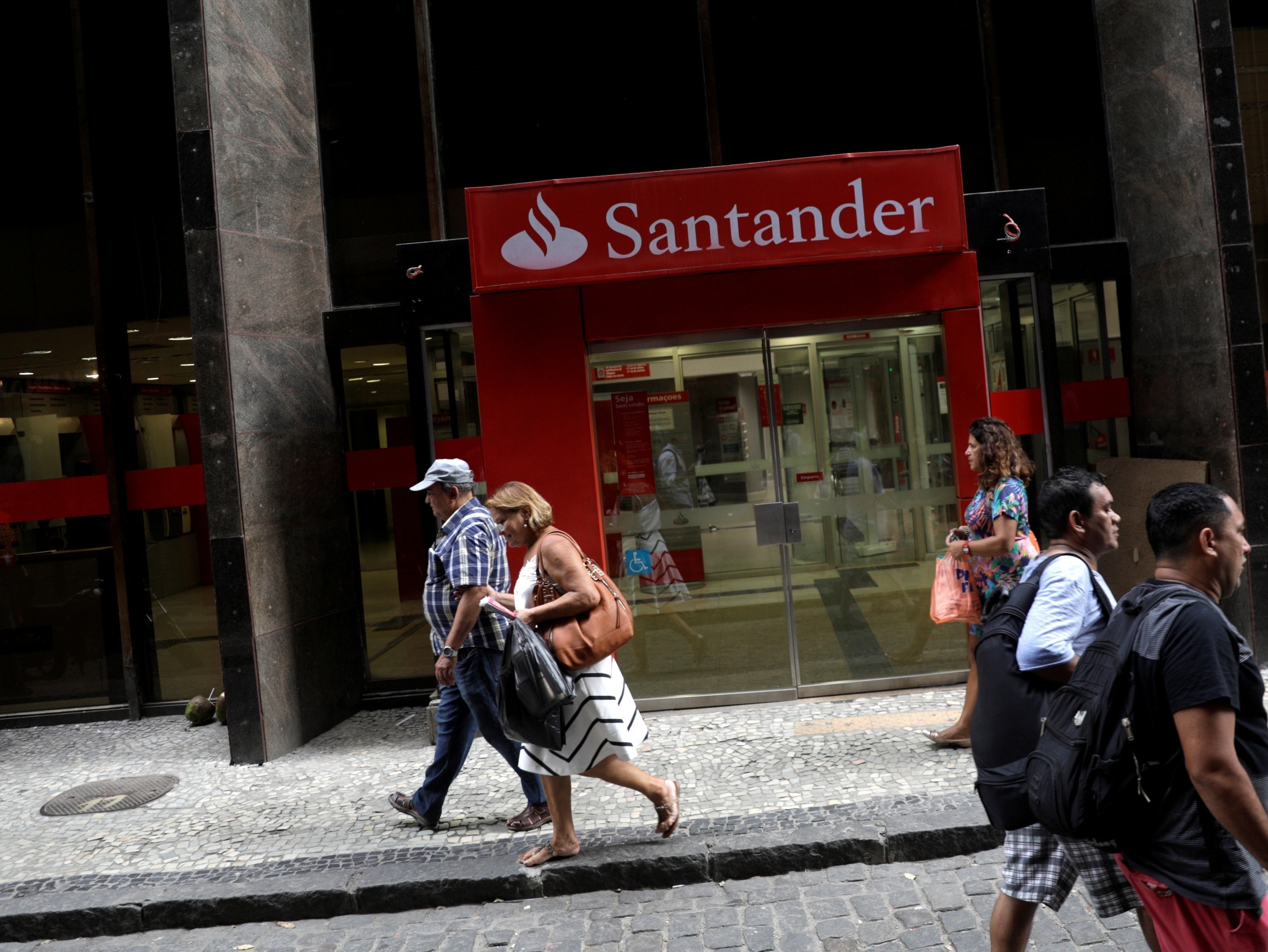 Por que os resultados do Santander no 4º trimestre decepcionaram