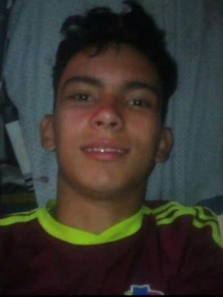 Rufo Antonio Chacón, de 16 anos, ficou cego após ser baleado em protesto na Venezuela - Reprodução/Twitter/FranklynDuarte_/BBC