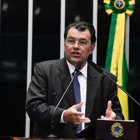 Eduardo Braga (MDB-AM) é o relator do PLP 68/2024 no Senado