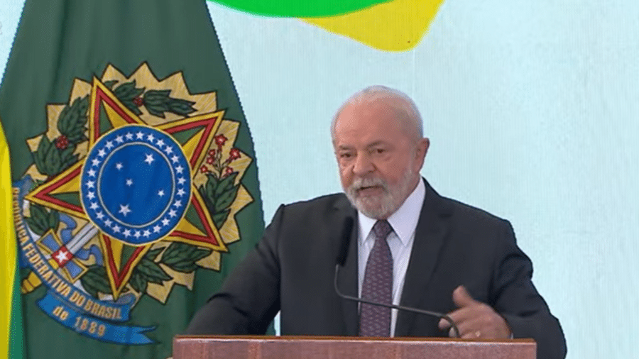 Presidente Lula (foto) tem sido alvo de críticas por convidar presidentes de big techs para compor "Conselhão", enquanto governo tenta regular atividades dessas empresas - Reprodução/YouTube