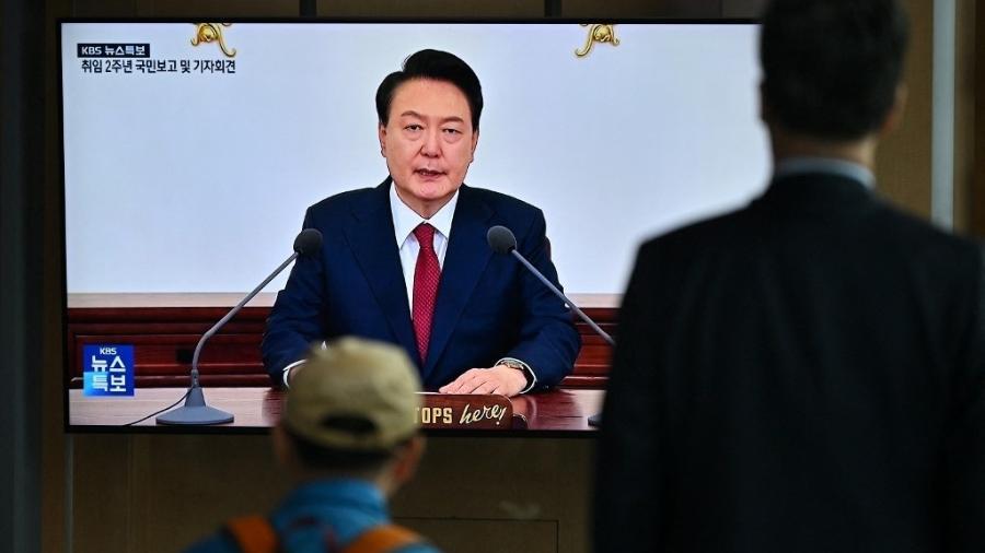 Presidente Suk Yeol declarou que quer criar ministério para lidar com a baixa taxa de natalidade no país - Jung Yeon-je / 9.mai.2024-AFP