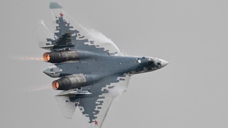 Caça furtivo Su-57, fabricado pela Rússia