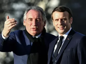 Macron nomeia François Bayrou como o novo primeiro-ministro da França