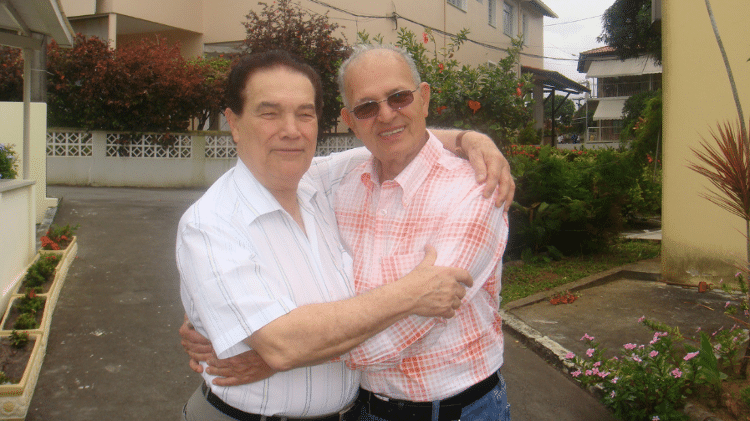 Divaldo Franco e Nilson de Souza Pereira, fundadores da Mansão do Caminho Divaldo Franco e Nilson de Souza Pereira, fundadores da Mansão do Caminho