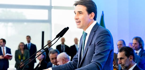 Governo busca acordo para proteger aéreas da alta do petróleo