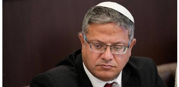 Ministro defende que piloto suspeito de ataque seja extraditado para Israel