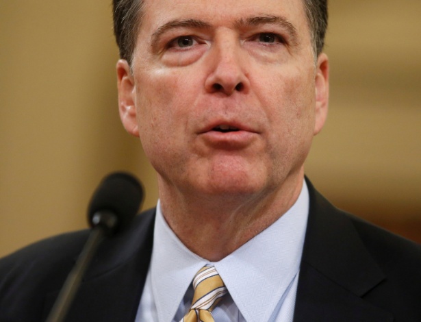 O diretor do FBI, James Comey, presta depoimento diante da Comissão de Inteligência da Câmara de Representantes do Congresso Americano, em Washington - Joshua Roberts/Reuters