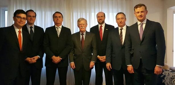 Resultado de imagem para bolsonaro bolton